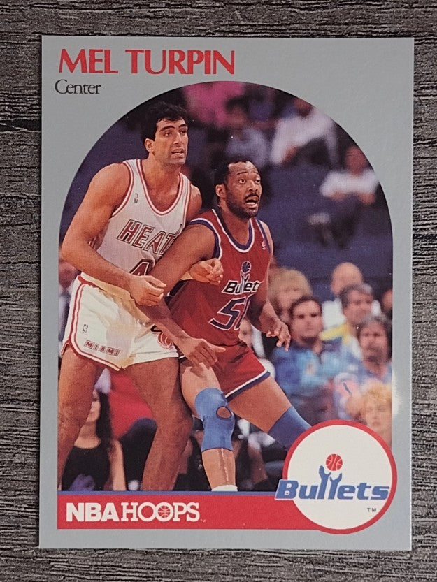 1990-91 Hoops #302 Mel Turpin SP