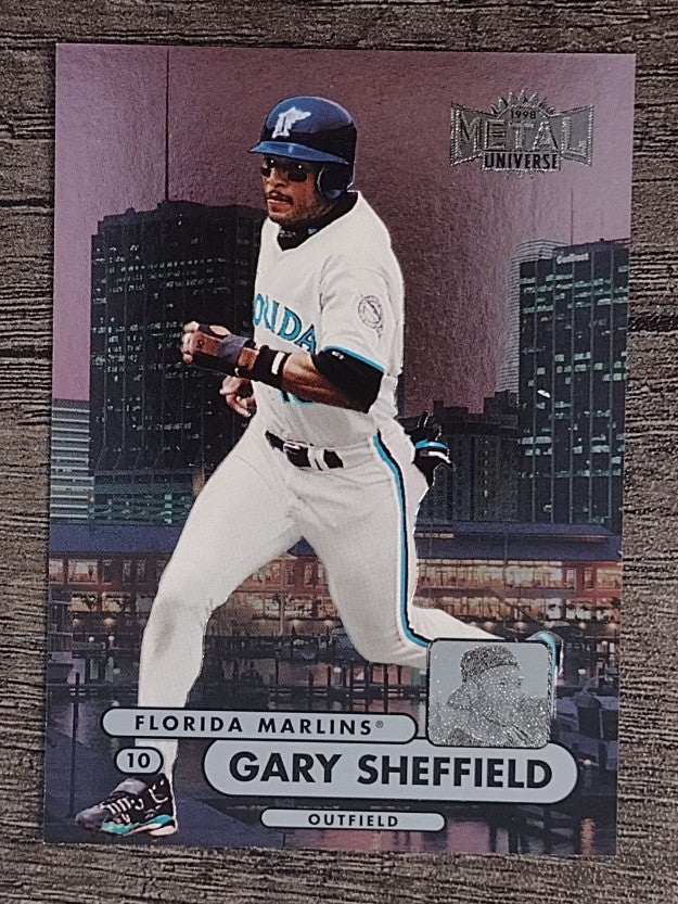 1998 Metal Universe #193 Gary Sheffield