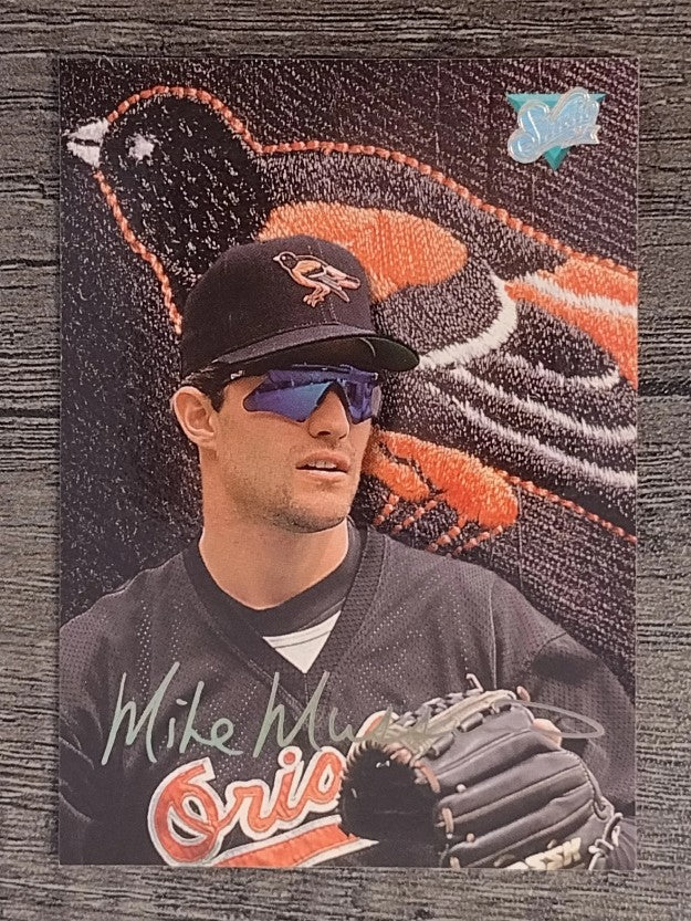 1993 Studio #202 Mike Mussina