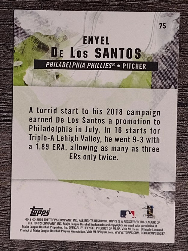 2019 Topps Fire #75 Enyel De Los Santos RC