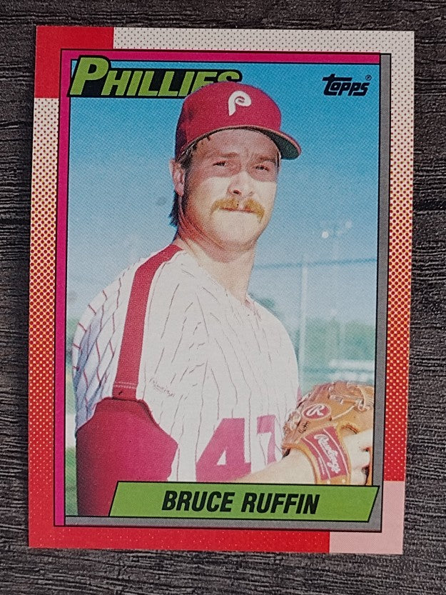1990 Topps #22 Bruce Ruffin