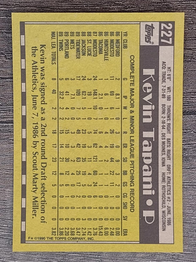 1990 Topps #227 Kevin Tapani RC