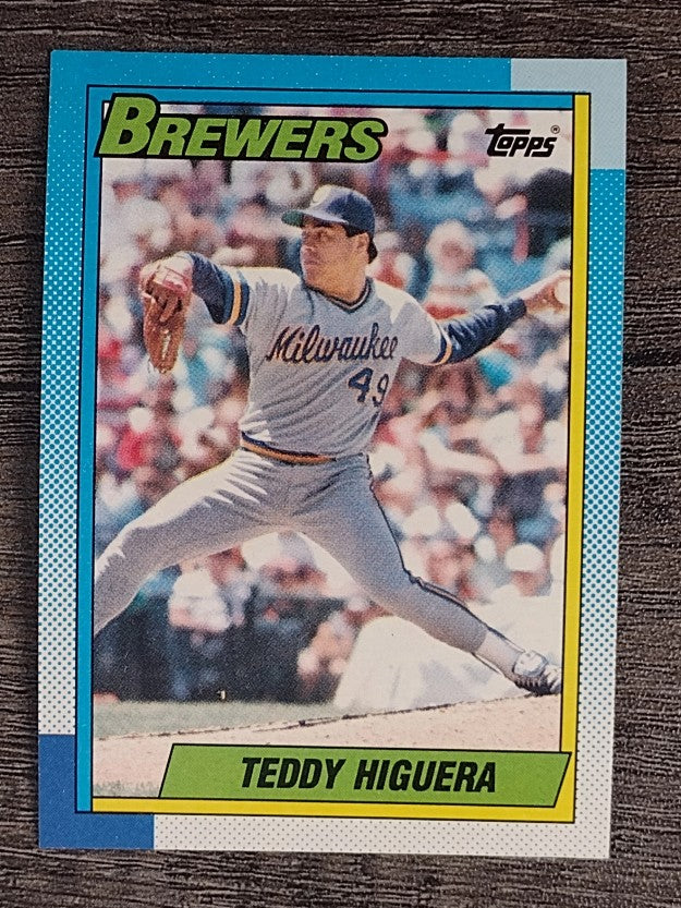 1990 Topps #15 Teddy Higuera