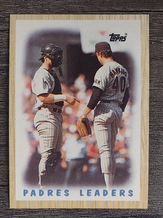 1987 Topps #81 Padres Team/Andy Hawkins/Terry Kennedy