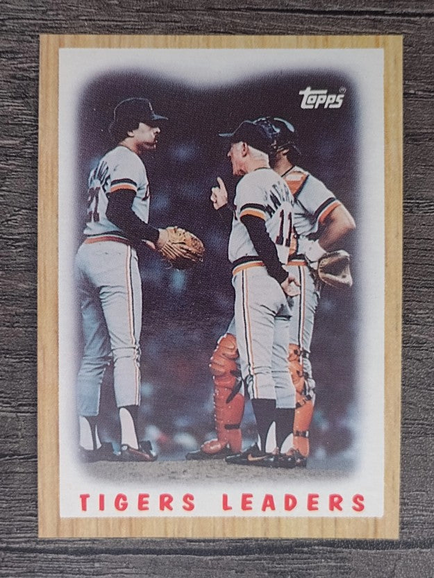 1987 Topps #631 Tigers Team