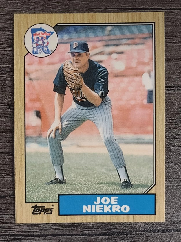 1987 Topps Traded #89T Joe Niekro