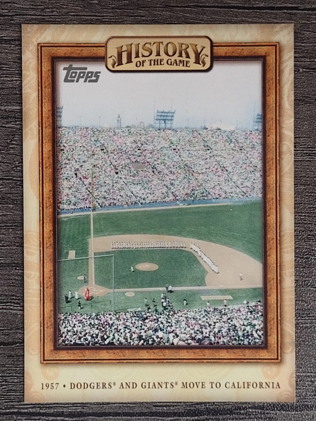2010 Topps History of the Game #HOG17 Dodgers and Giants move to CA
