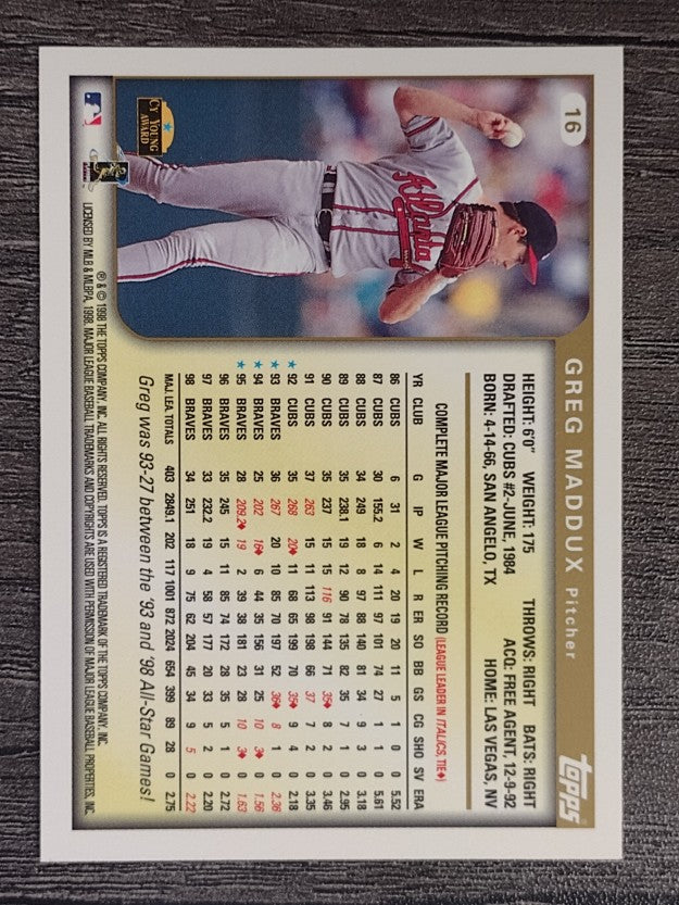 1999 Topps #16 Greg Maddux