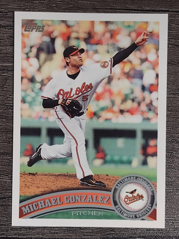 2011 Topps #381 Michael Gonzalez