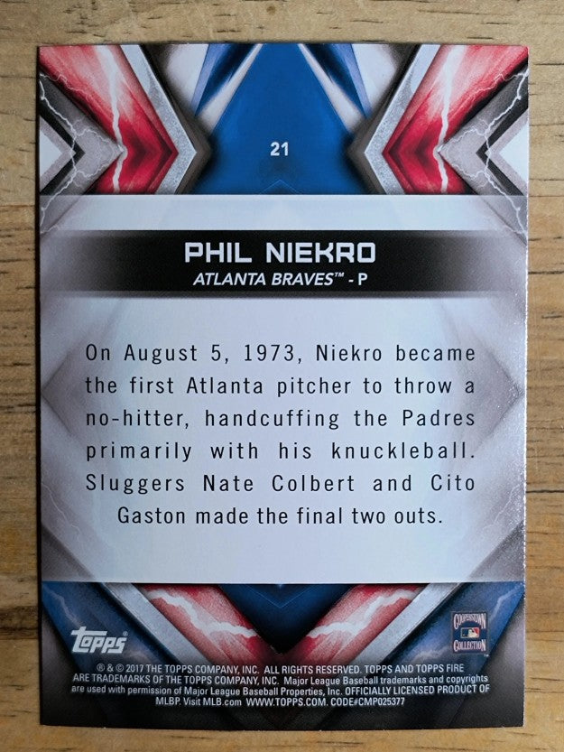2017 Topps Fire #21 Phil Niekro