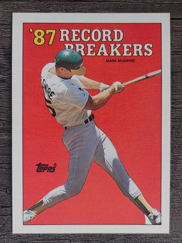 1988 Topps #3A Mark McGwire RB/White spot behind left foot