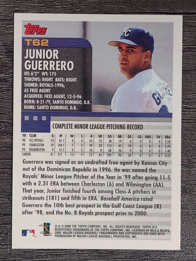 2000 Topps Traded #T62 Junior Guerrero RC