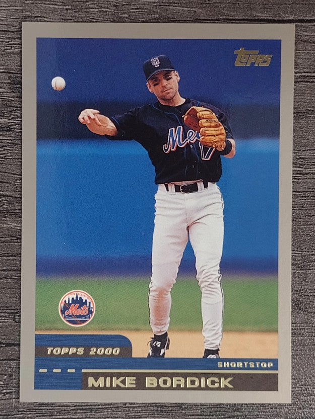 2000 Topps Traded #T126 Mike Bordick