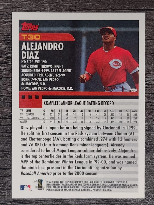 2000 Topps Traded #T30 Alejandro Diaz RC