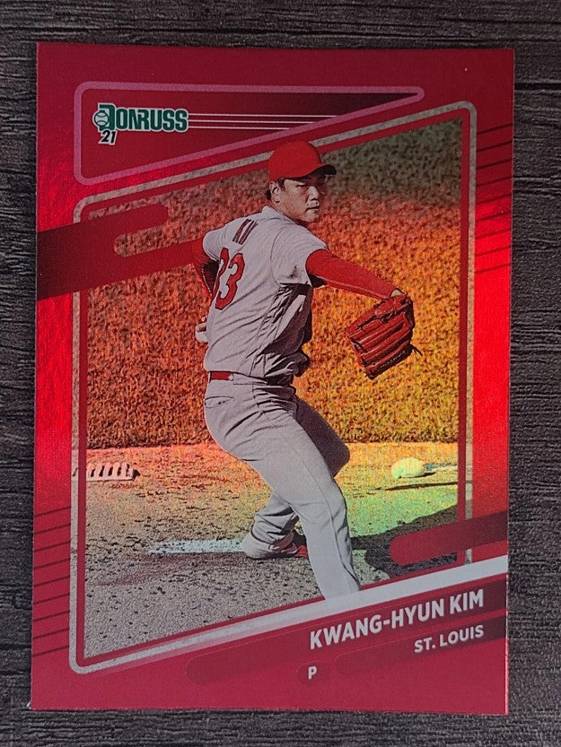 2021 Donruss Holo Red #110 Kwang-Hyun Kim