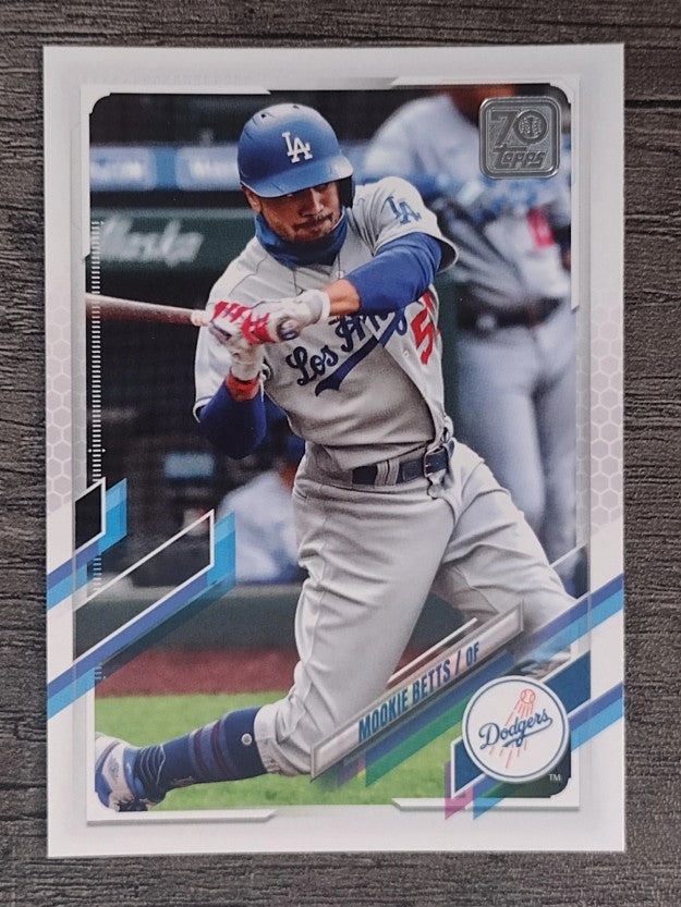 2021 Topps #13 Mookie Betts