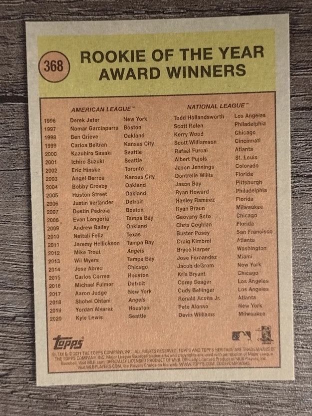 2021 Topps Heritage #368 Rookie of the Year Award