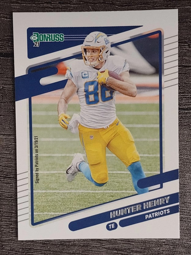 2021 Donruss #48 Hunter Henry
