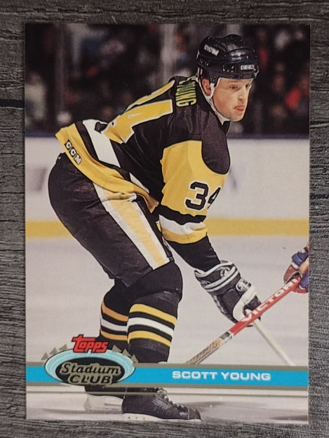 1991-92 Stadium Club #74 Scott Young