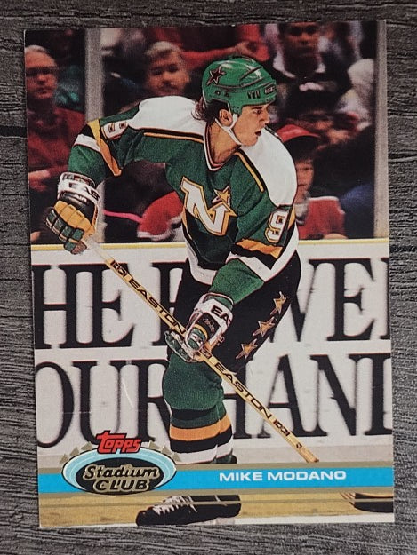 1991-92 Stadium Club #187 Mike Modano