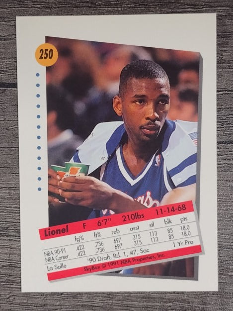 1991-92 SkyBox #250 Lionel Simmons