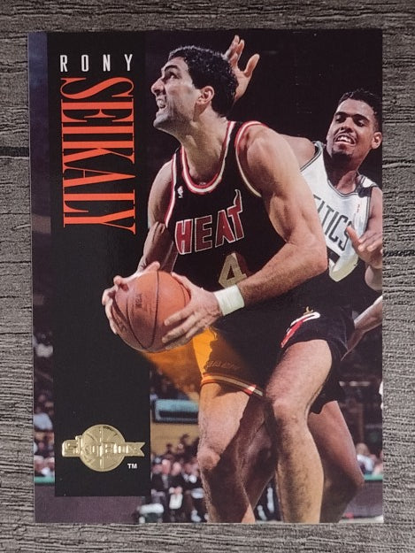 1994-95 SkyBox Premium #88 Rony Seikaly