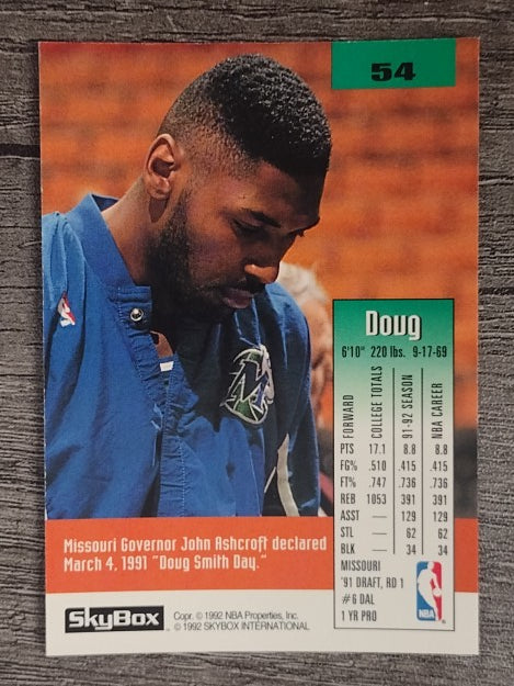 1992-93 SkyBox #54 Doug Smith