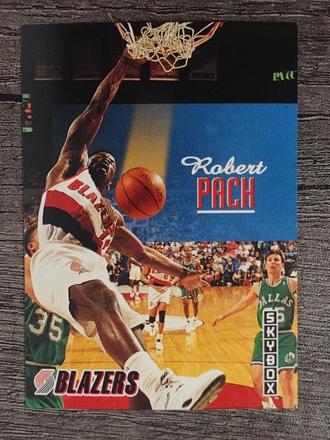 1992-93 SkyBox #204 Robert Pack