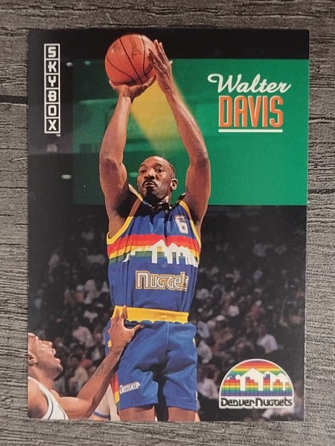 1992-93 SkyBox #58 Walter Davis