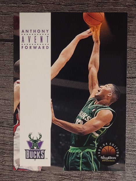 1993-94 SkyBox Premium #108 Anthony Avent