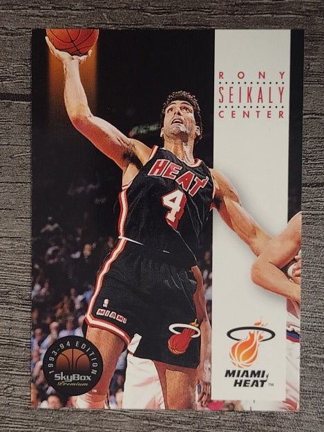 1993-94 SkyBox Premium #106 Rony Seikaly