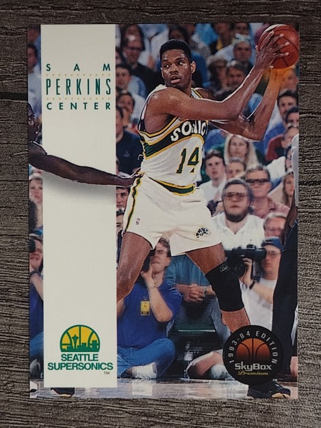 1993-94 SkyBox Premium #173 Sam Perkins