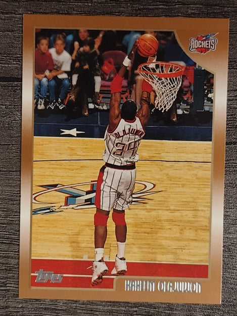 1998-99 Topps #132 Hakeem Olajuwon