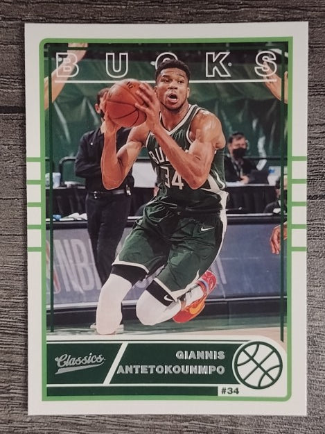 2020-21 Panini Chronicles #638 Giannis Antetokounmpo/Classics