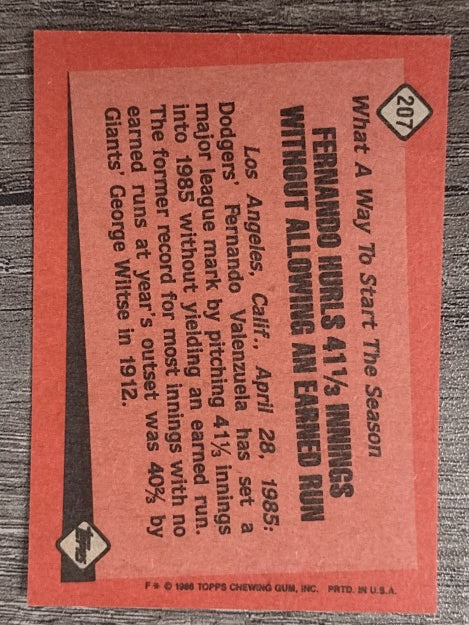 1986 Topps #207 Fernando Valenzuela RB
