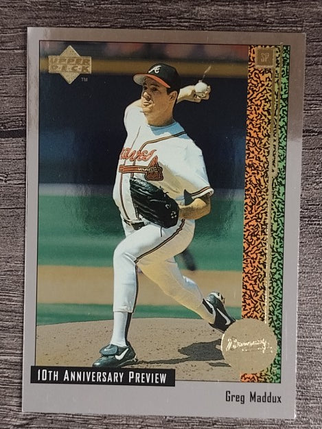 1998 Upper Deck 10th Anniversary Preview #1 Greg Maddux (EX)