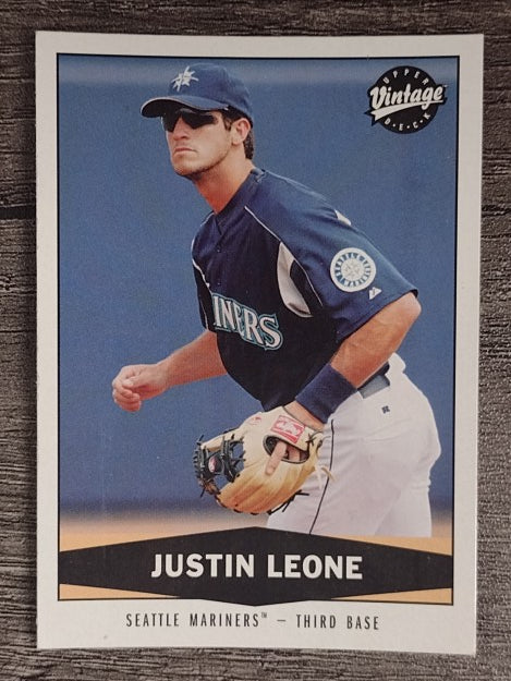 2004 Upper Deck Vintage #488 Justin Leone RC (EX)