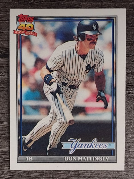1991 Topps #100 Don Mattingly COR/101 hits in 1990