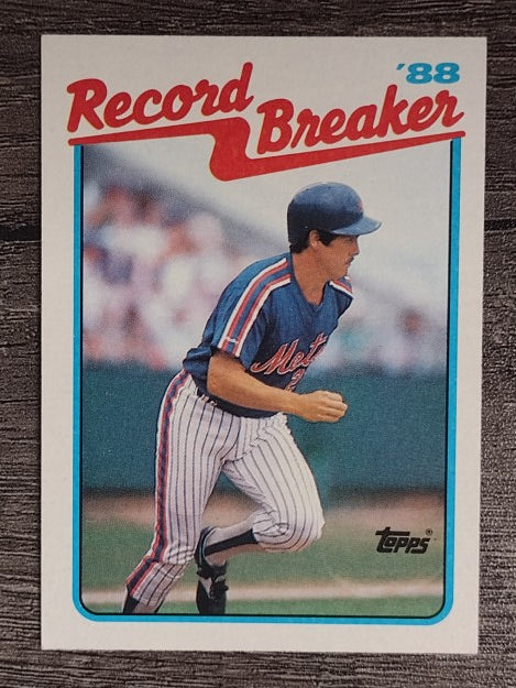 1989 Topps #7 Kevin McReynolds RB/Steals 21 Without/Being Caught