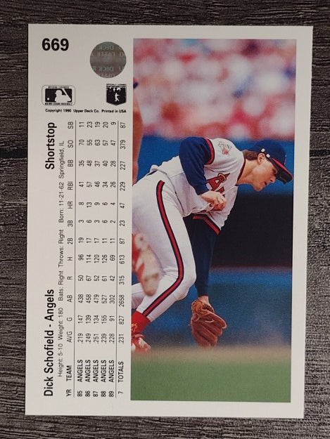 1990 Upper Deck #669 Dick Schofield