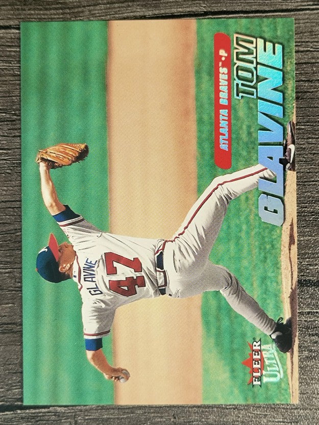 2001 Ultra #73 Tom Glavine