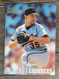 1995 Ultra #6 Mike Mussina