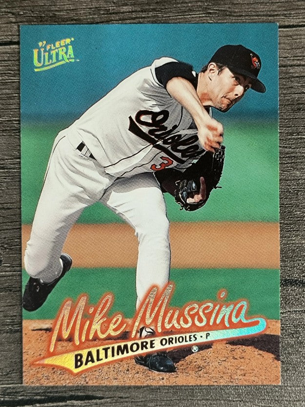 1997 Ultra #7 Mike Mussina