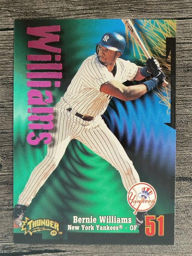 1998 Circa Thunder #51 Bernie Williams