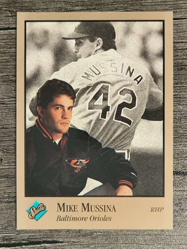 1992 Studio #127 Mike Mussina