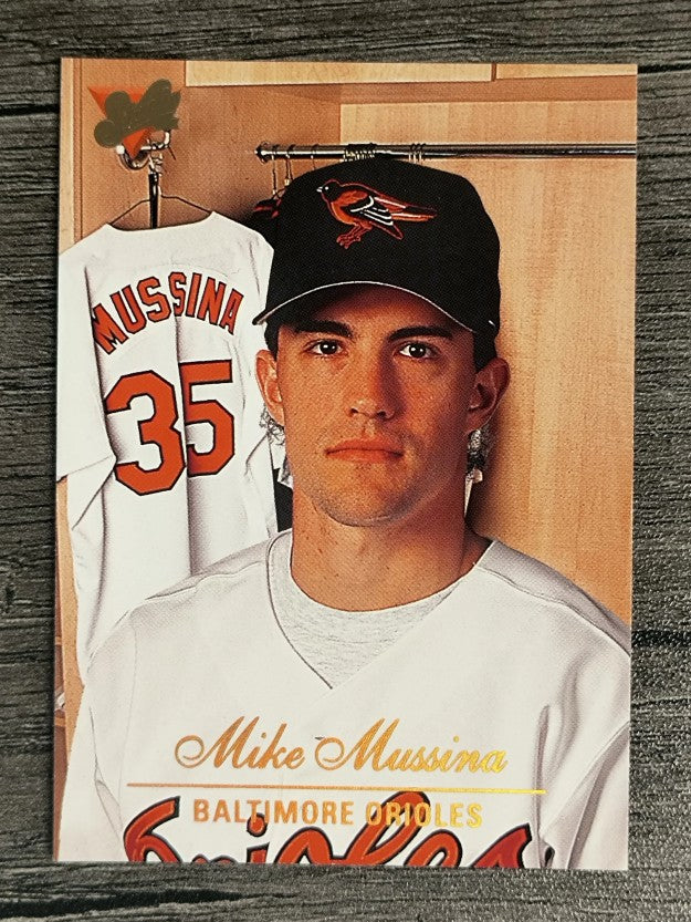1994 Studio #125 Mike Mussina