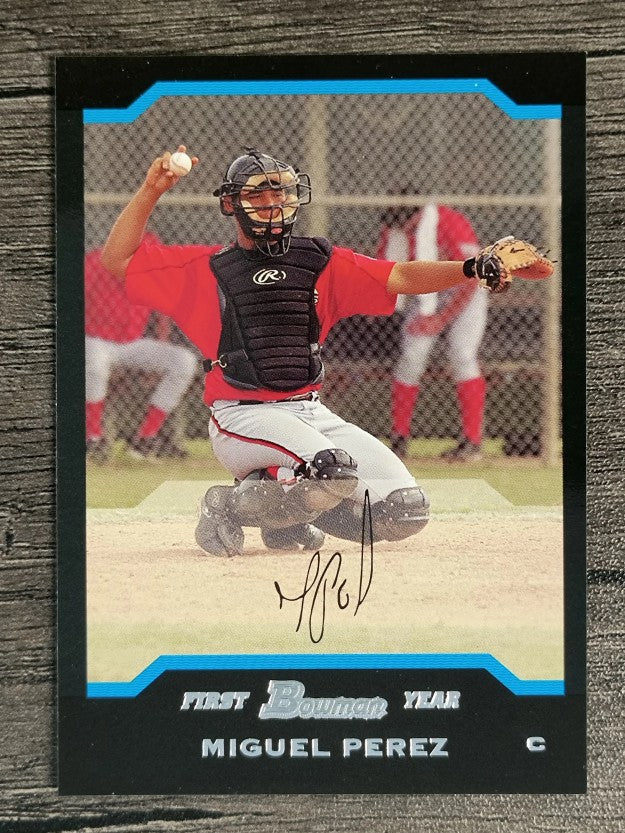 2004 Bowman #235 Miguel Perez FY RC