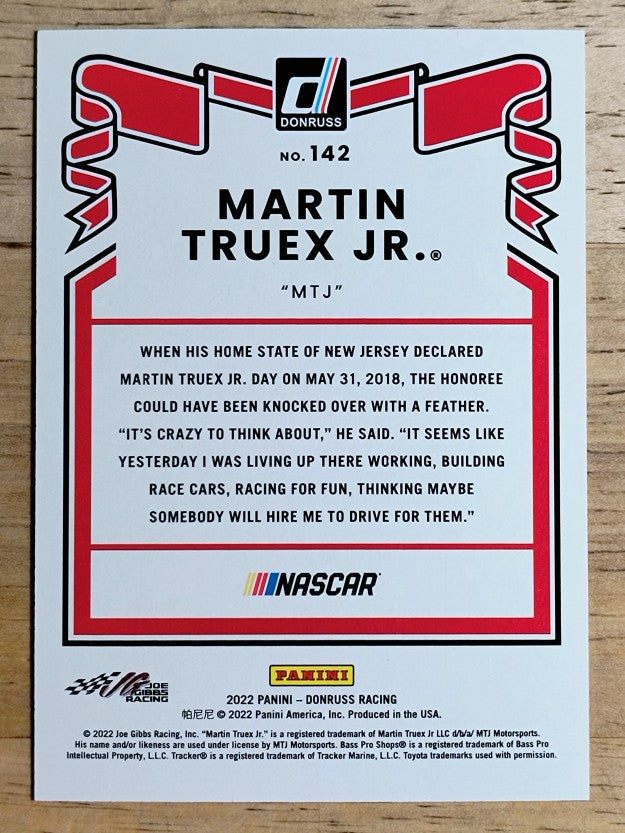 2022 Donruss Red #142 Martin Truex Jr. RETRO