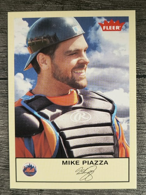 2005 Fleer Tradition #46 Mike Piazza