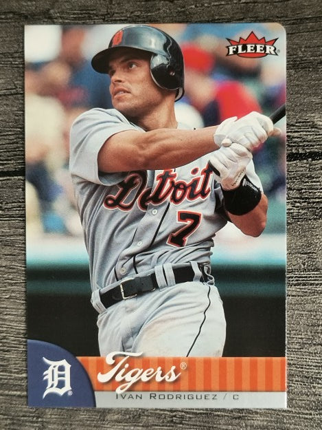 2007 Fleer Mini Die Cuts #215 Ivan Rodriguez